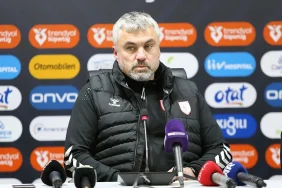 Thomas_Reis_tan_iki_futbolcu_icin_ayrlk_sozleri____1738969891